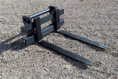 Palečių šakės Manitou 4000 kg.