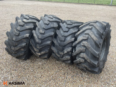 Komatsu PW160-7 padangos su ratlankiais