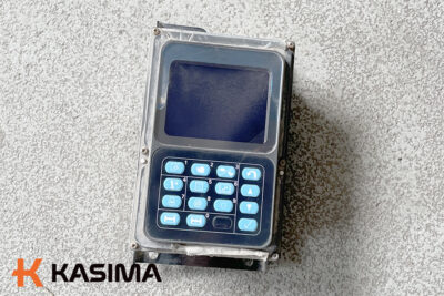 Komatsu PW160-7 monitorius