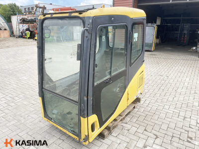 Komatsu PW160-7 kabiin