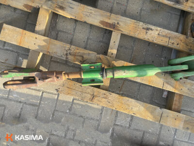 John Deere 6910S galinio keltuvo jungtis