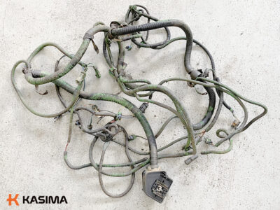 John Deere 6910S transmisijos pagrindinė laidų grandinė