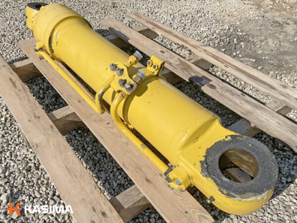 used Komatsu cylinder