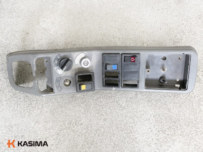 Volvo parempoolne lülititega paneel