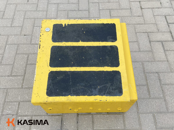 used Komatsu toolbox