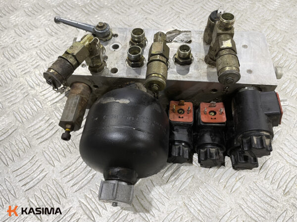 Atlas 1604 hydraulic solenoid valve