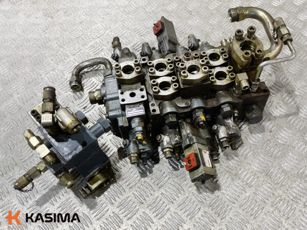 Excavator hydraulic distributor for Atlas