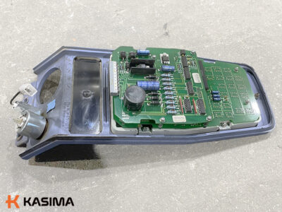 Atlas 1604 prietaisų skydelis su mikroschema