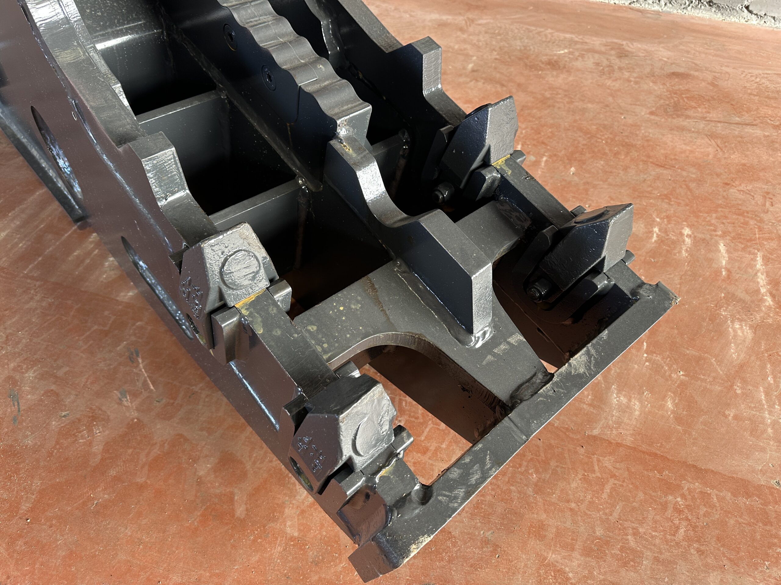 Hydraulic concrete shears Mustang RH 16 - Image 12