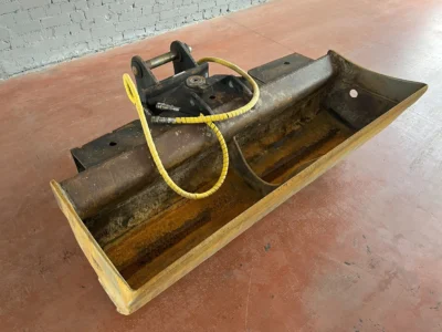 Komatsu vartomas planiravimo kaušas (2000mm)