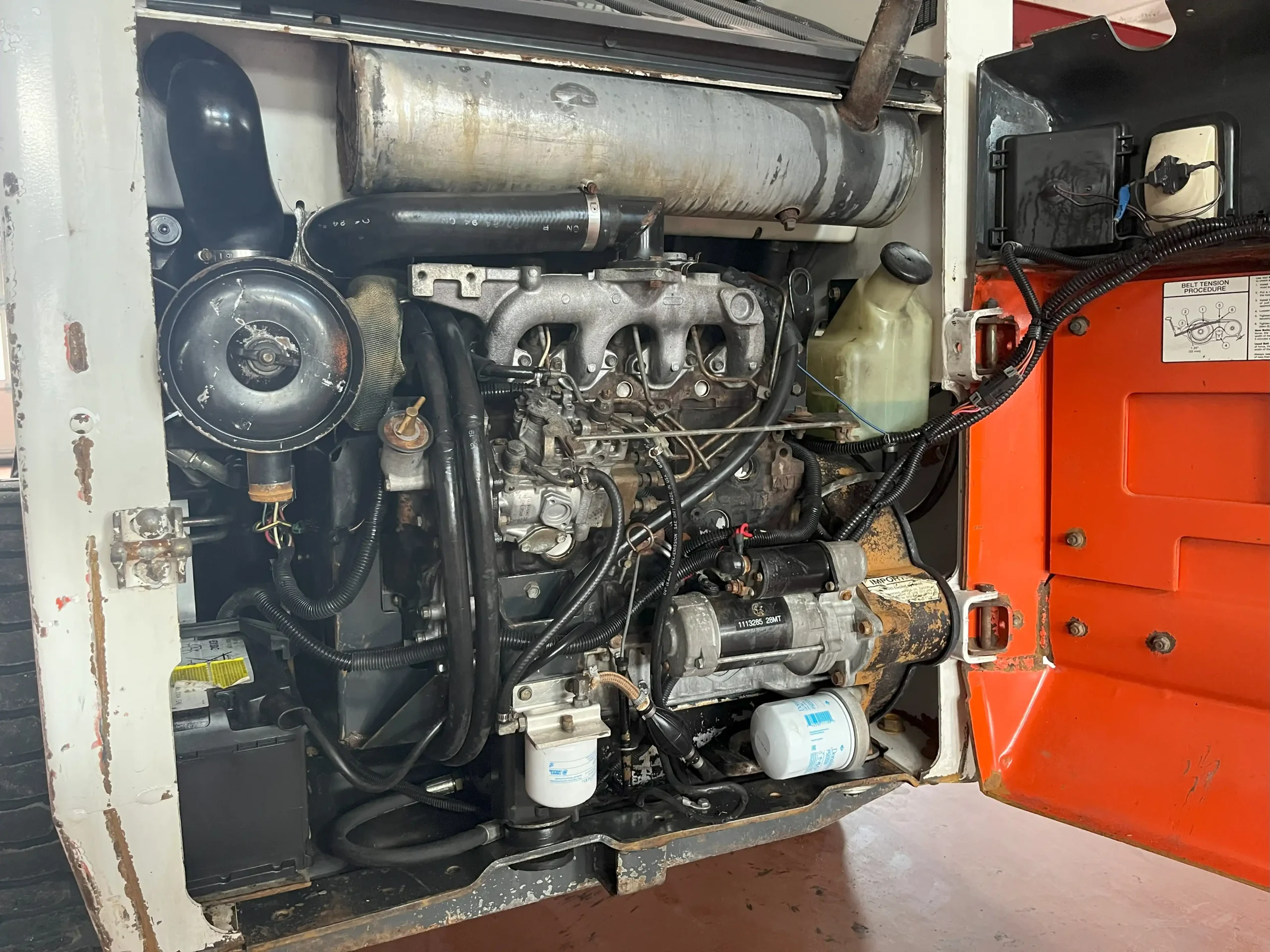 Bobcat 853 — изображение 13