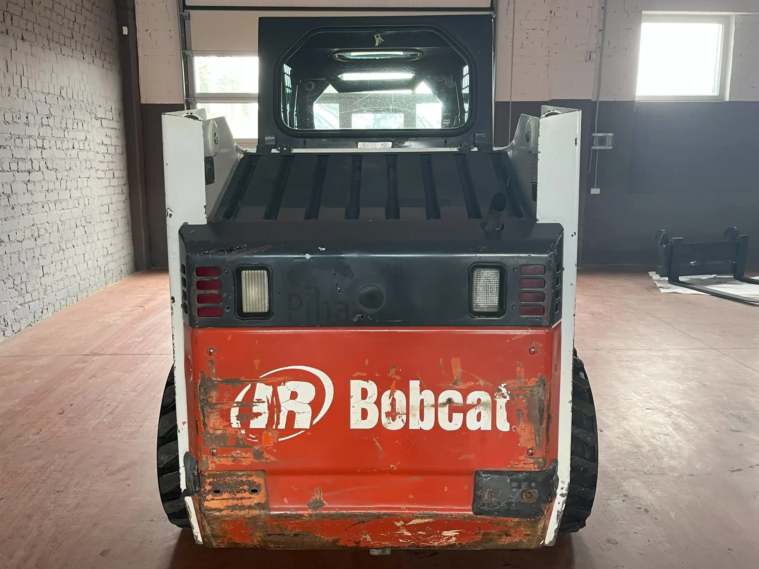 Bobcat 853 — изображение 4