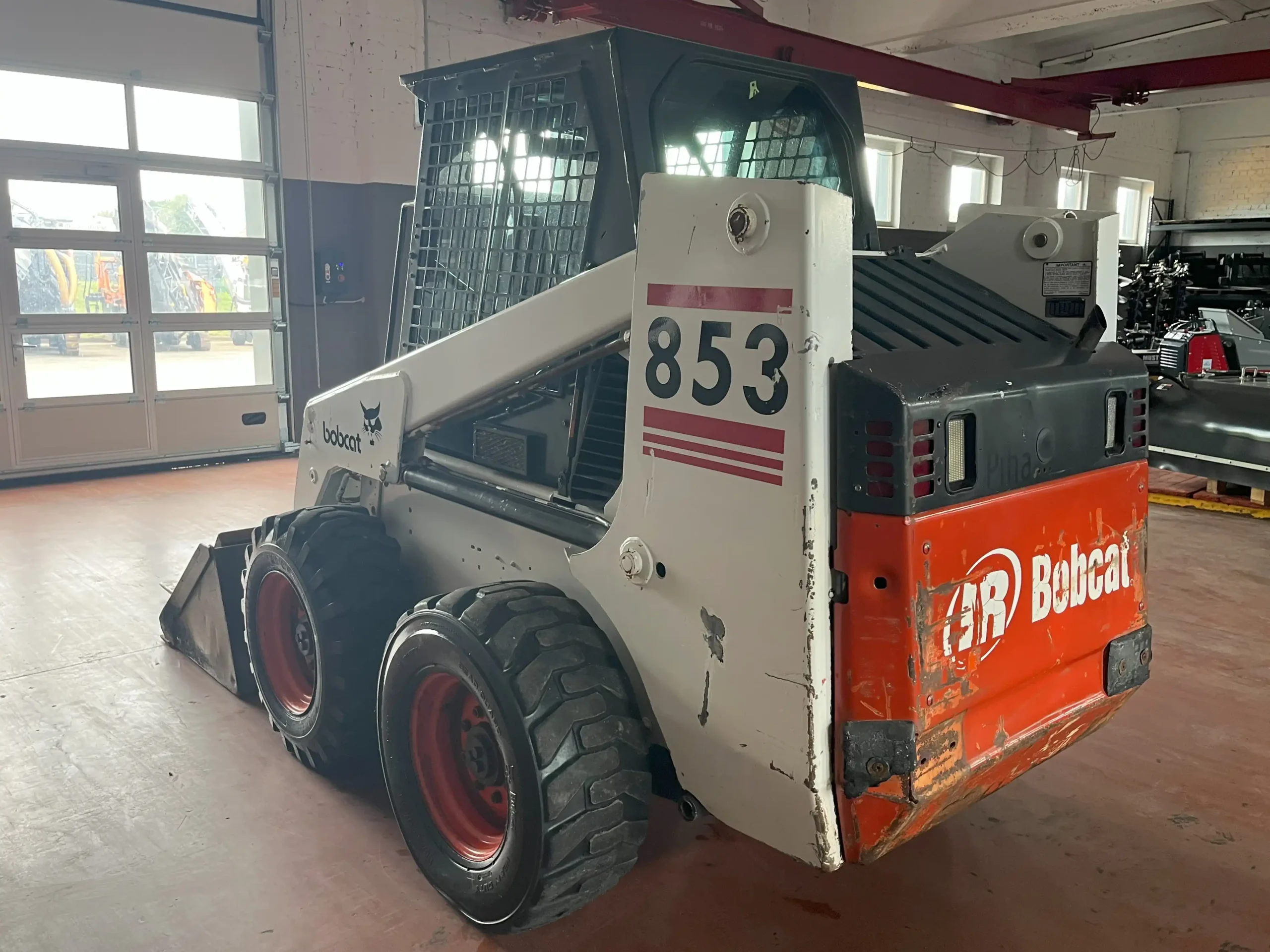Bobcat 853 — изображение 5
