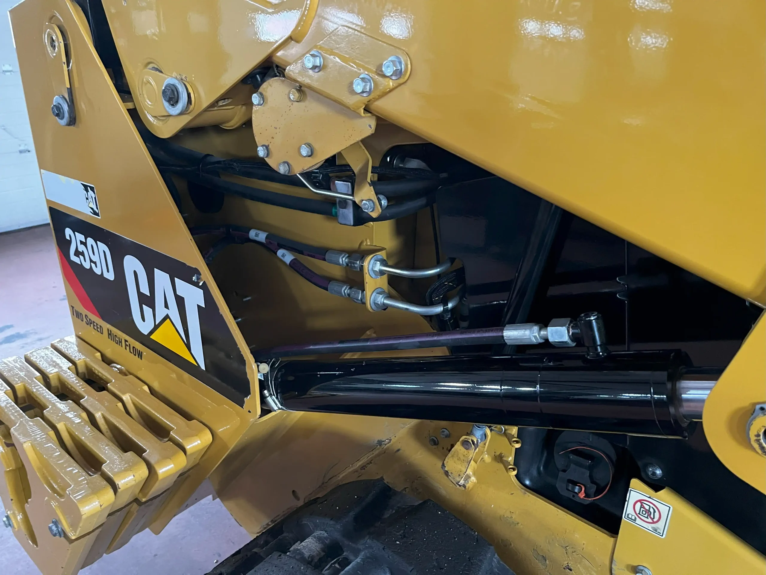 CAT 259D - Image 10