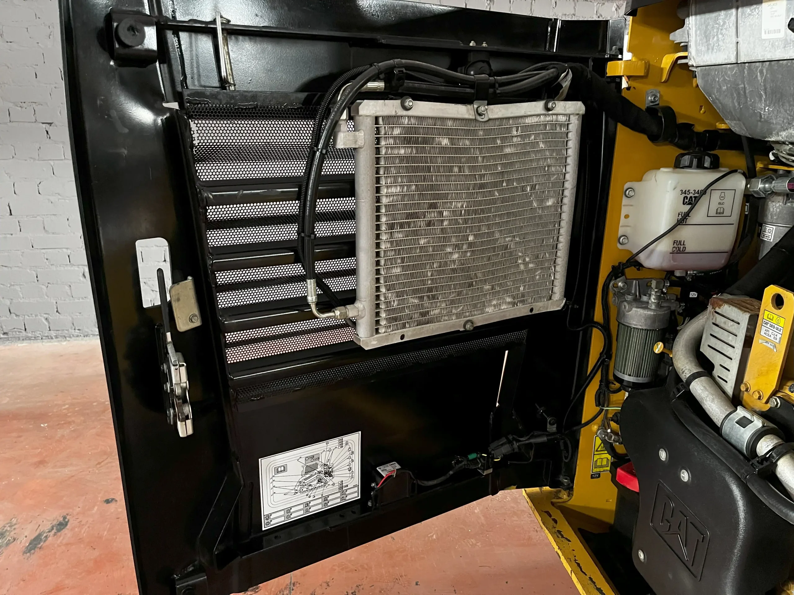 CAT 259D - Image 17