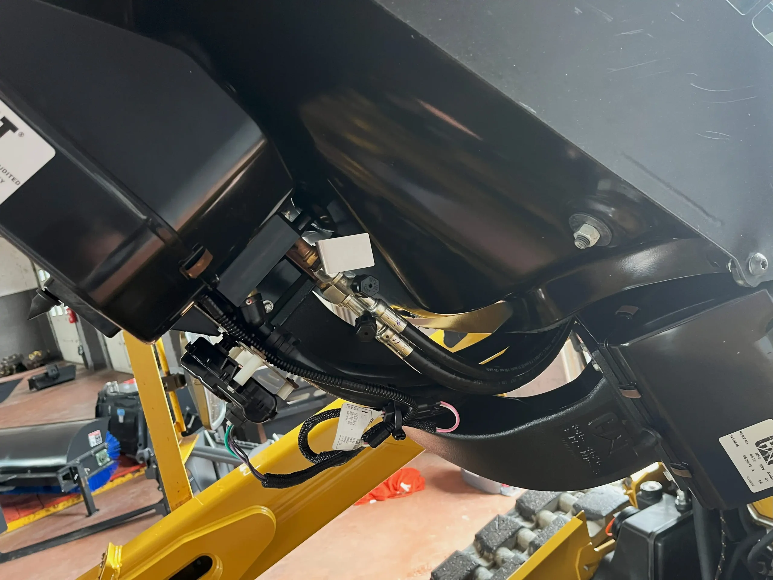CAT 259D - Image 20