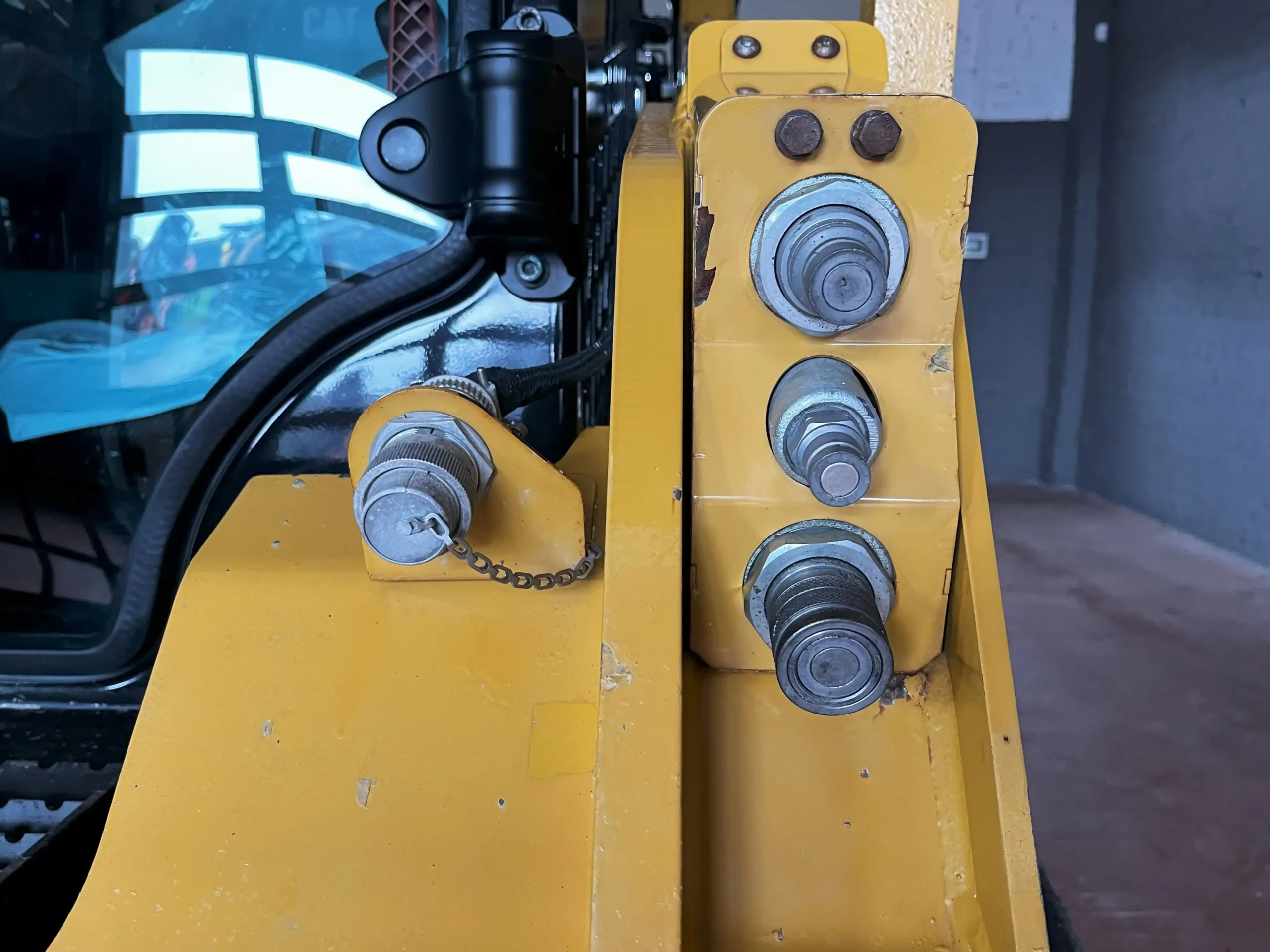 CAT 259D - Image 21