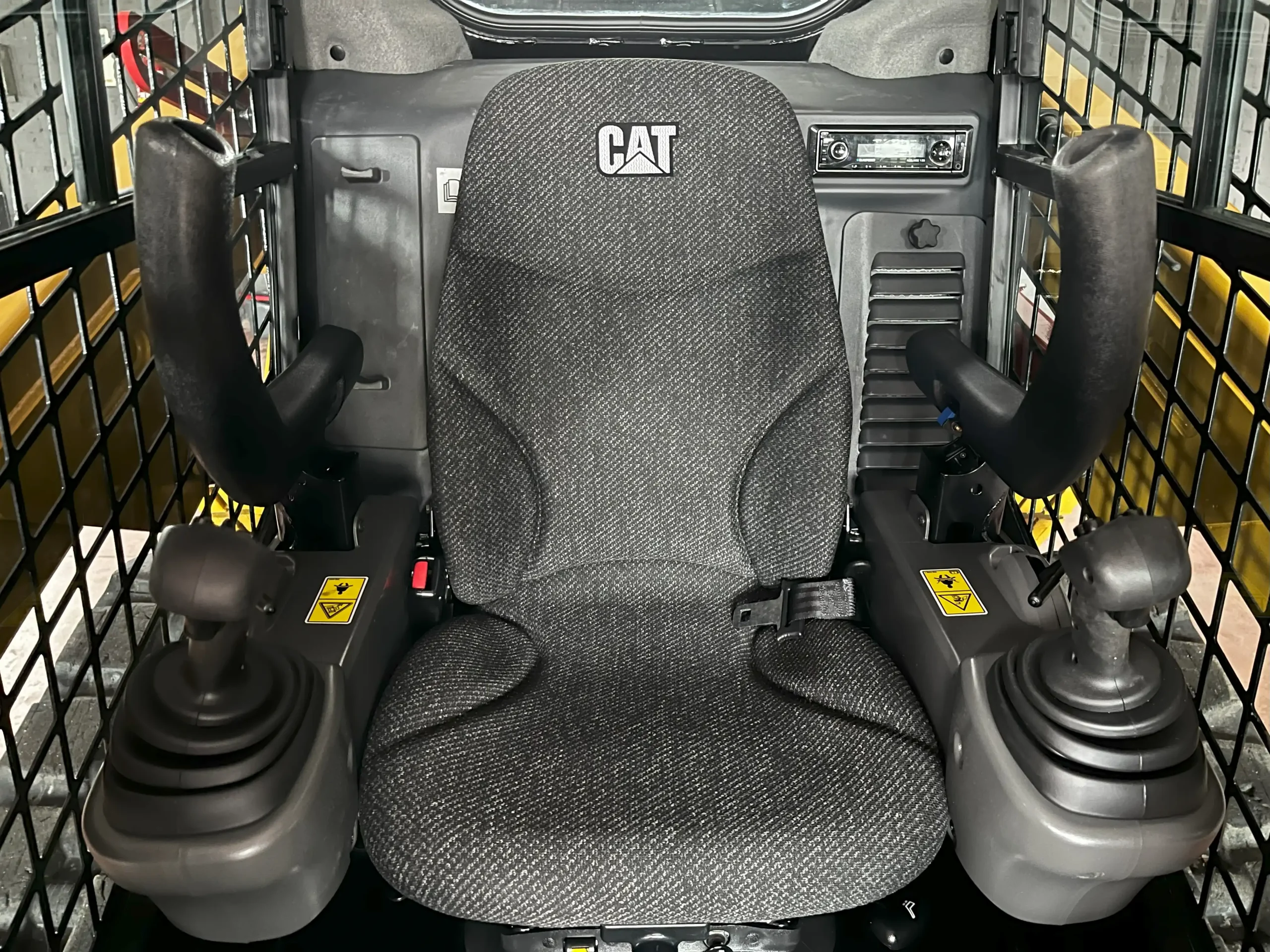 CAT 259D - Image 24