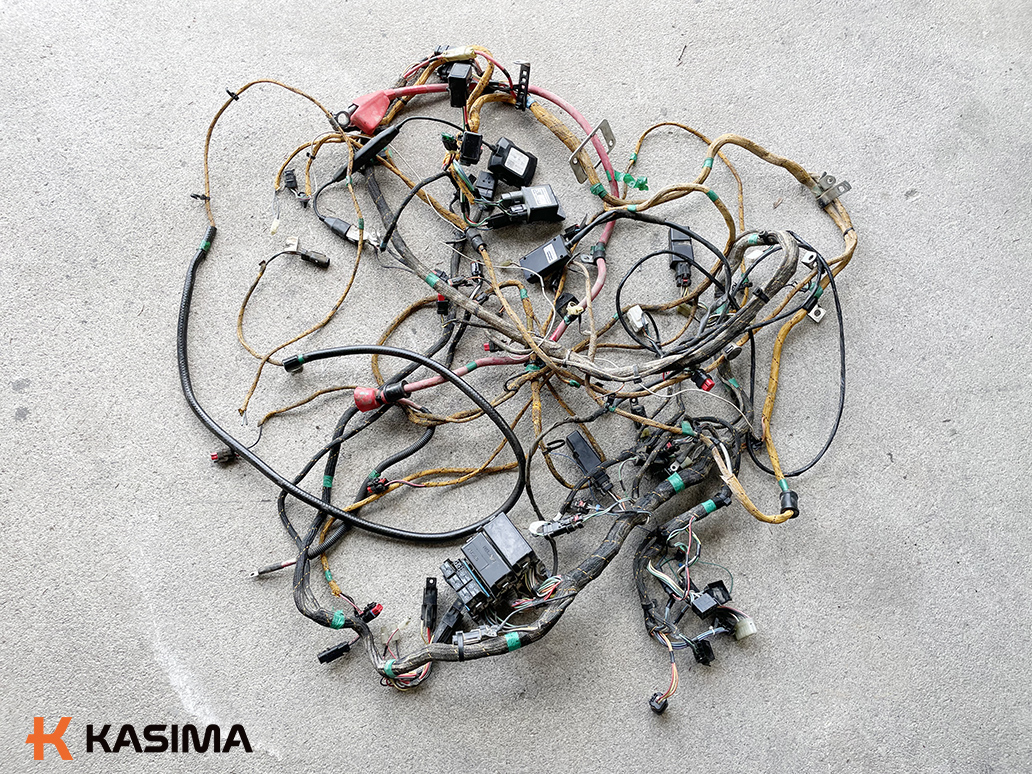 CAT 303E kabinos laidų pynė