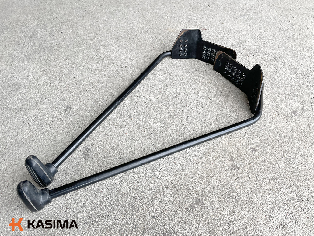 CAT svirtys su pedalais