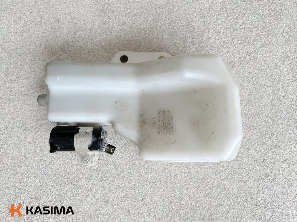 CAT 303E vandens rezervuaras